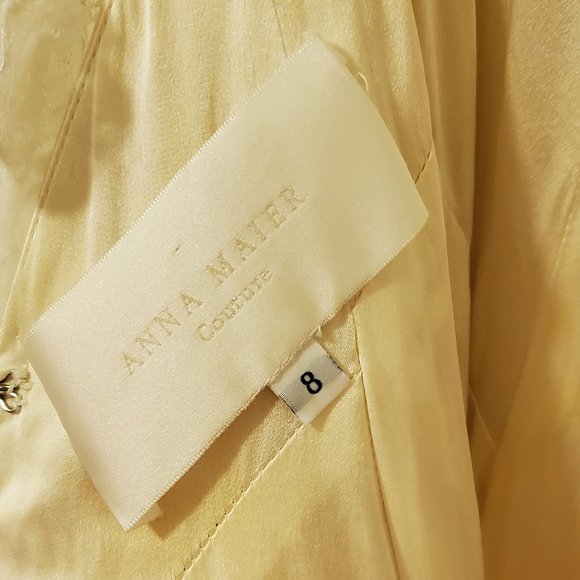 Anna Maier - Ulla Maija Coutour Lace Trumpet Wedding dress - Picture 11 of 16